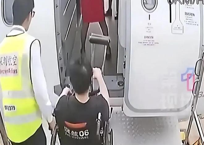 郑智化事件后续：徒弟崔轼玄曝更多内幕升降梯司机未被辞退(图3)